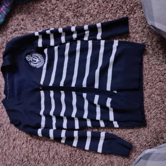 Cardigan - Picture 1 of 1